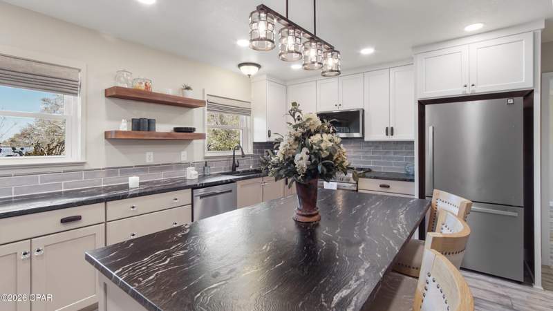 3 bedroom SingleFamilyResidence at 4403 Bluewater Drive, Deerpoint Estates, Panama City — photo 4