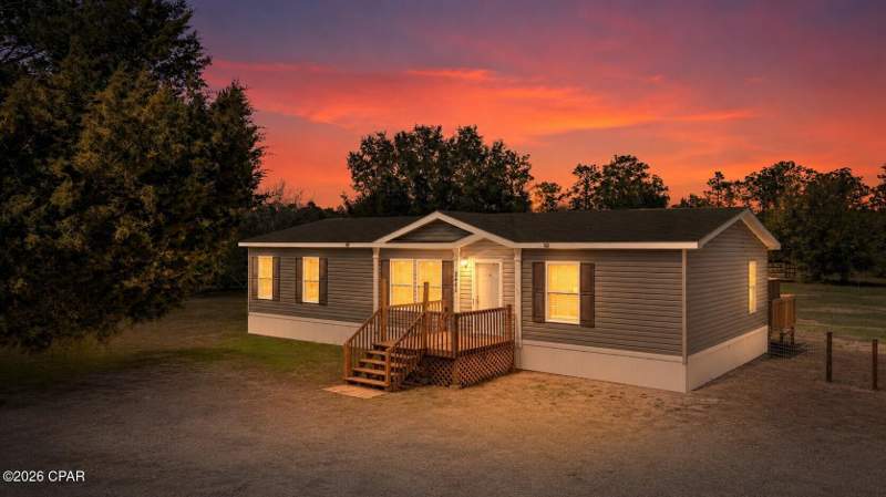 3 bedroom ManufacturedHome at 2442 Pinewood Drive, Grassy Pond Ranch, Chipley — photo 3