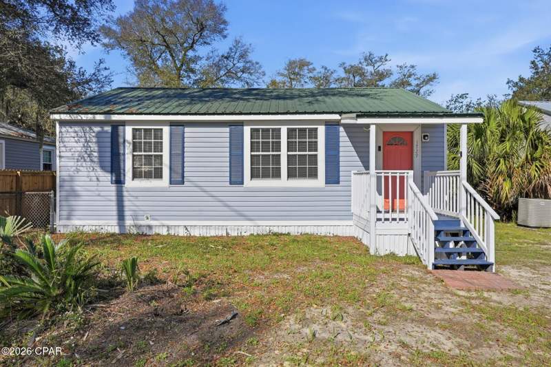 2 bedroom SingleFamilyResidence at 1729 Palmetto Avenue, Bayview Heights, Panama City — photo 2