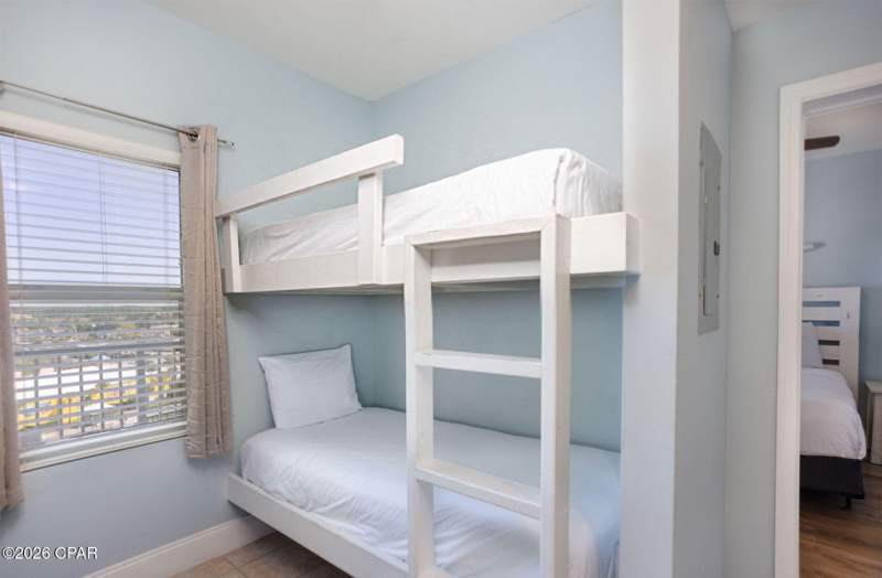 2 bedroom Condominium at 9860 S Thomas Drive 827, Laketown Wharf, Panama City — photo 2