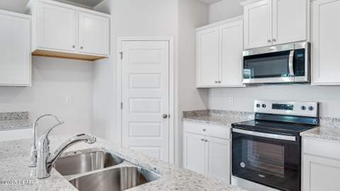 128 Hollis Circle, Port St Joe FL - photo 13 of 47