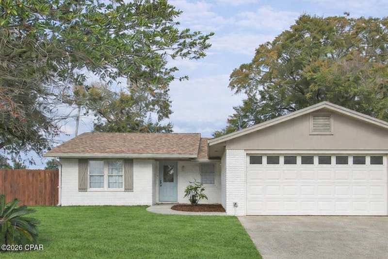 3 bedroom SingleFamilyResidence at 3946 W 21st Place, College Village Unit 2, Panama City — photo 1