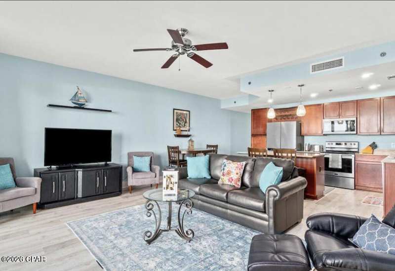 1 bedroom Condominium at 9902 S Thomas Drive 135, Laketown Wharf, Panama City — photo 1