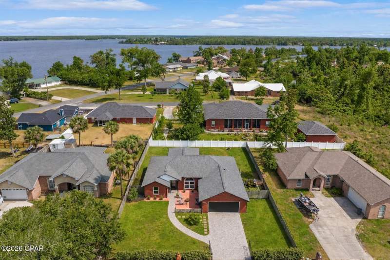 3 bedroom SingleFamilyResidence at 4725 Halcyon Drive, Highpoint, Panama City — photo 2