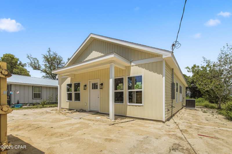 3 bedroom SingleFamilyResidence at 224 Wabash Avenue, Springfield, Panama City — photo 1