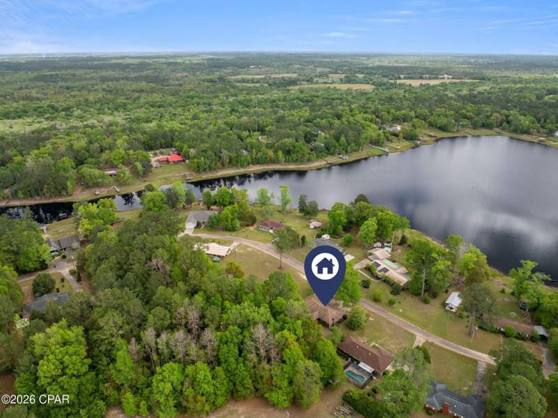 2 bedroom SingleFamilyResidence at 2694 Marian Drive, Dogwood Lakes, Bonifay — photo 2