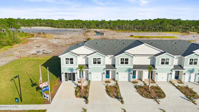 3 bedroom Attached at 252 Phillips Bluff Avenue, Colonial Landing, Panama City Beach — photo 2