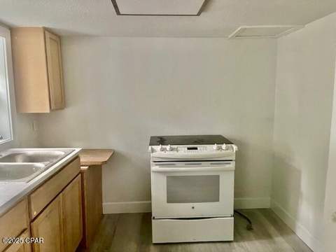 1038 E 8th Avenue, Graceville FL - photo 17 of 23