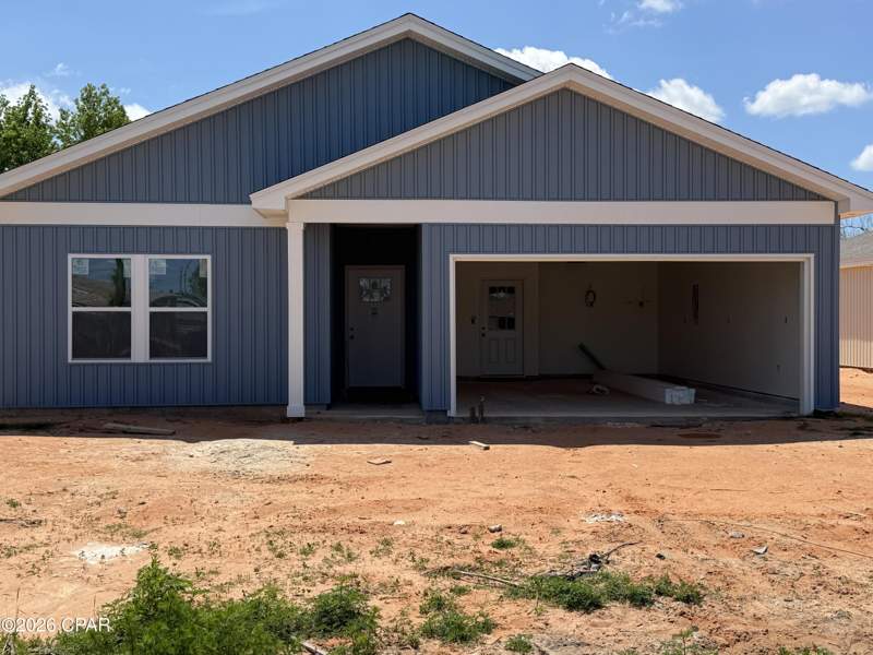 3 bedroom SingleFamilyResidence at 3116 Douglas Road, Highland City, Panama City — photo 2