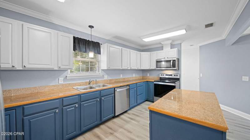 5 bedroom SingleFamilyResidence at 4500 W 19th Street, Wainwright Park, Panama City — photo 5