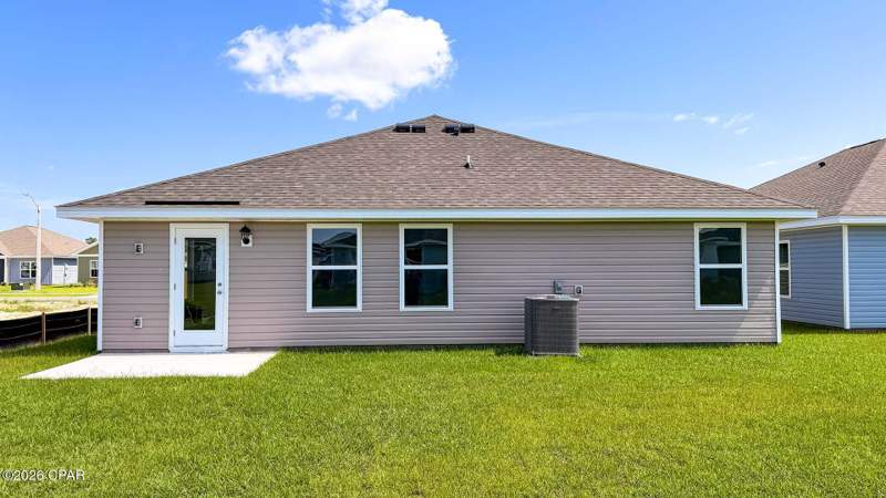 3 bedroom SingleFamilyResidence at 7057 William Pitsenbarger Road, Liberty, Panama City — photo 4