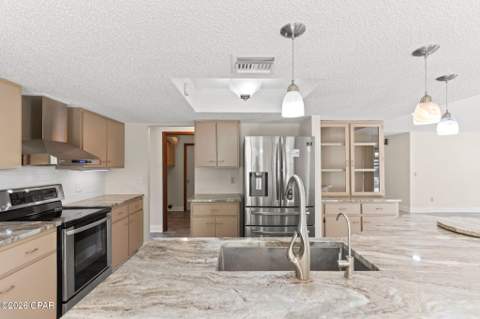 2199 Sunny Hills Boulevard, Chipley FL - photo 16 of 39