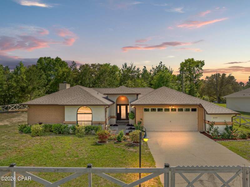 3 bedroom SingleFamilyResidence at 2199 Sunny Hills Boulevard, Sunny Hills, Chipley — photo 4