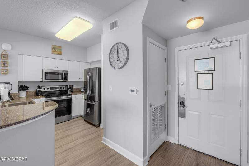 2 bedroom Condominium at 9900 S Thomas Drive 1013, Shores Of Panama, Panama City Beach — photo 3