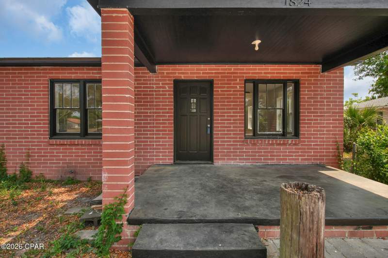 3 bedroom SingleFamilyResidence at 1824 Grant Avenue, Bayview Add, Panama City — photo 3