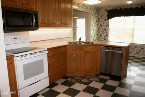 2549 Woods View Drive, Marianna FL - photo 14 of 32