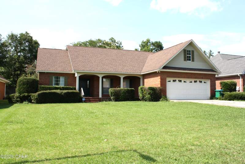 3 bedroom SingleFamilyResidence at 2549 Woods View Drive, Camellia Acres, Marianna — photo 3