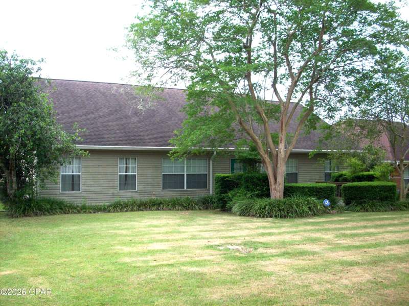 3 bedroom SingleFamilyResidence at 2549 Woods View Drive, Camellia Acres, Marianna — photo 4