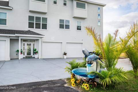 212 Montana Avenue, Lynn Haven FL - photo 7 of 79