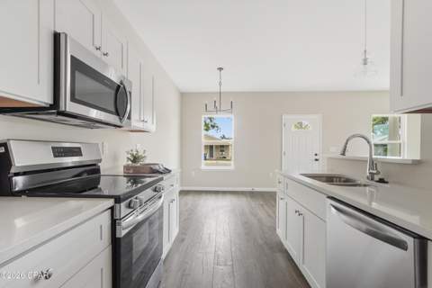 533 E 9th Street, Panama City FL - photo 10 of 28