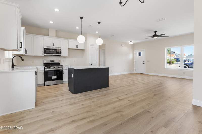 3 bedroom SingleFamilyResidence at 225 W 13th Street, Bry-Co Park, Panama City — photo 4