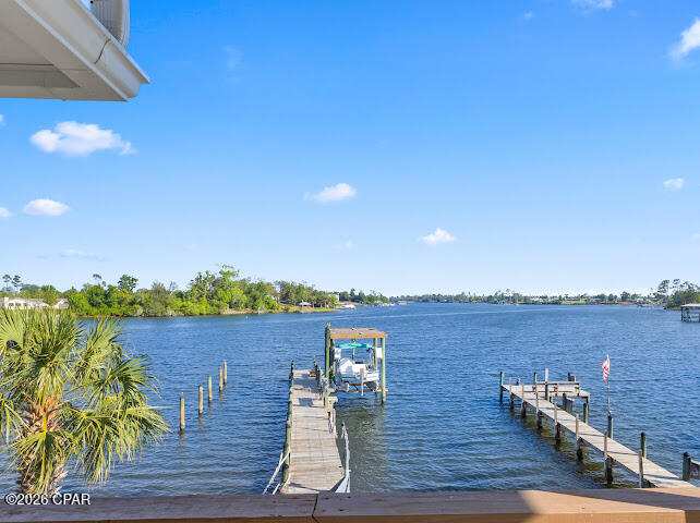 4 bedroom SingleFamilyResidence at 7111 Winona Street, Callaway, Panama City — photo 1
