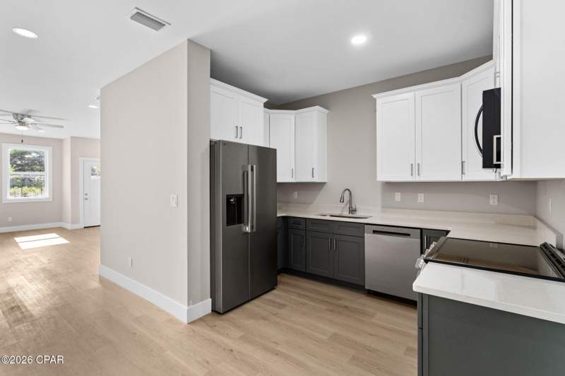 2 bedroom Attached at 1421 Martin Luther King Junior Boulevard B, Lincoln Park 1st Addition, Panama City — photo 4