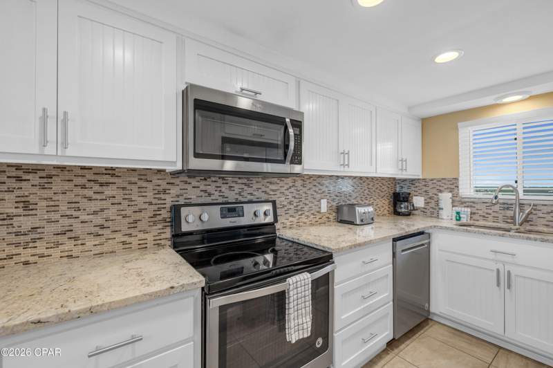 2 bedroom Condominium at 5801 Thomas Drive 1319, Regency Towers, Panama City Beach — photo 4