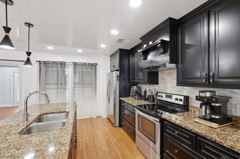 22519 Lakeview Drive, Panama City Beach FL - photo 13 of 40