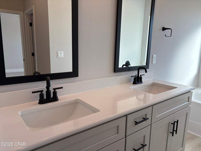 3 bedroom SingleFamilyResidence at 7049 Traditions Drive, Parkbrook, Panama City — photo 4