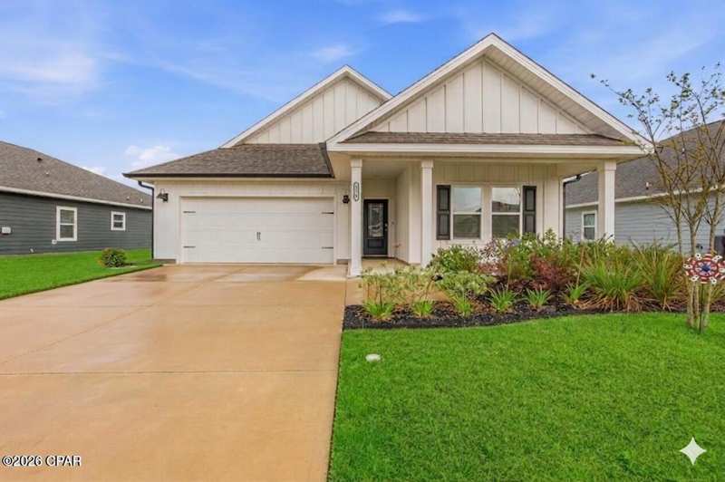 5 bedroom SingleFamilyResidence at 6574 Weems Way, Liberty, Panama City — photo 1