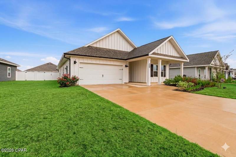 5 bedroom SingleFamilyResidence at 6574 Weems Way, Liberty, Panama City — photo 3