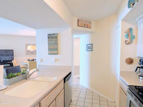 7205 Thomas Drive E704, Panama City Beach FL - photo 6 of 40