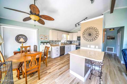 355 Amberjack Drive, Panama City Beach FL - photo 12 of 44