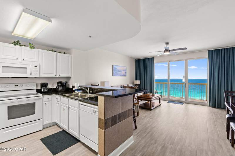 1 bedroom Condominium at 15817 Front Beach 2-1103, Calypso Towers II, Panama City Beach — photo 4