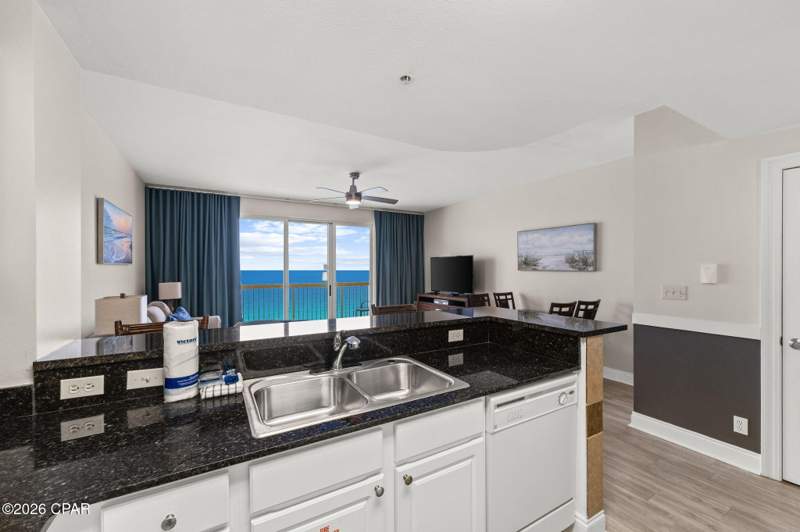 1 bedroom Condominium at 15817 Front Beach 2-1103, Calypso Towers II, Panama City Beach — photo 5