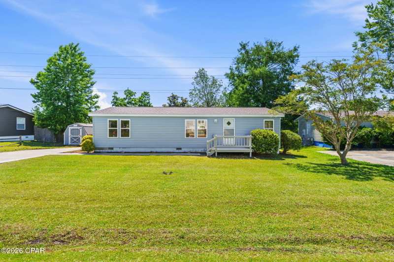 3 bedroom ManufacturedHome at 6013 Stockholm Lane, Sweetwater Village S Ph I, Panama City — photo 1