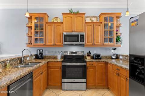 8319 Thomas Drive, Panama City Beach FL - photo 13 of 51