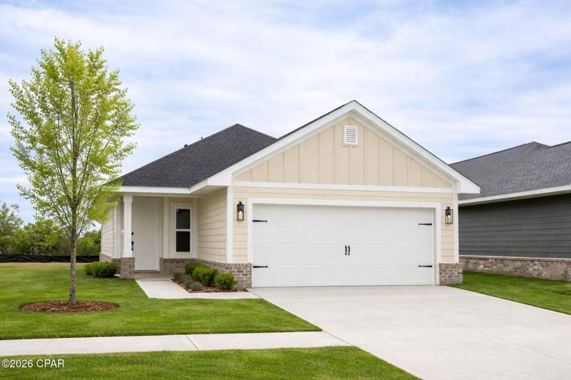 3 bedroom SingleFamilyResidence at 7061 Traditions Drive, Parkbrook, Panama City — photo 2