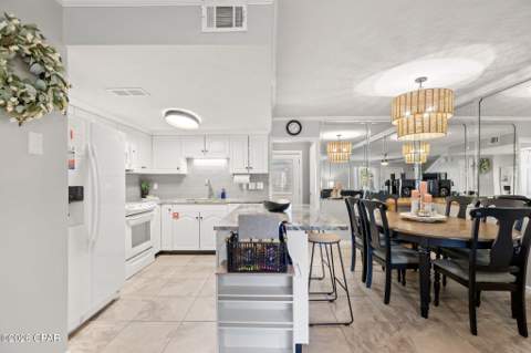 186 Robin Lane, Panama City Beach FL - photo 10 of 36