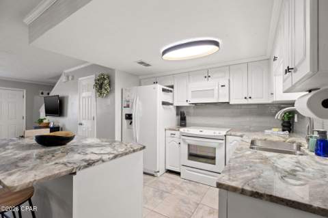 186 Robin Lane, Panama City Beach FL - photo 12 of 36