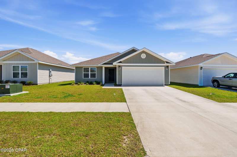 3 bedroom SingleFamilyResidence at 7066 George Day Lane, Liberty, Panama City — photo 1