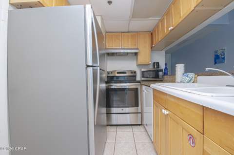 9850 S Thomas Drive 811-E, Panama City Beach FL - photo 10 of 34