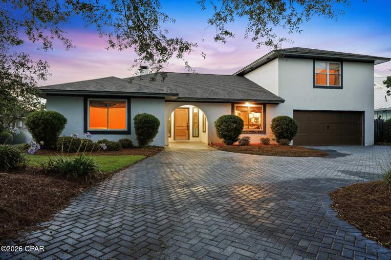 4 bedroom SingleFamilyResidence at 523 Wahoo Road, Bay Point Unit 1, Panama City — photo 2