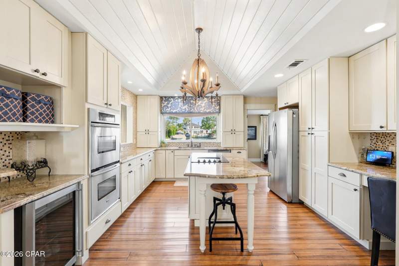 4 bedroom SingleFamilyResidence at 523 Wahoo Road, Bay Point Unit 1, Panama City — photo 4