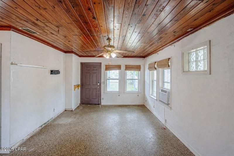2 bedroom SingleFamilyResidence at 117 Christmas Tree Lane, Laguna Beach Estates 5th Add, Panama City Beach — photo 4