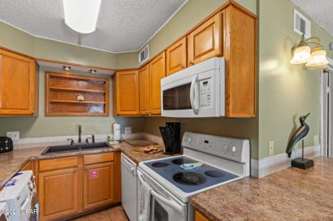 8743 Thomas Drive 720, Panama City Beach FL - photo 6 of 31