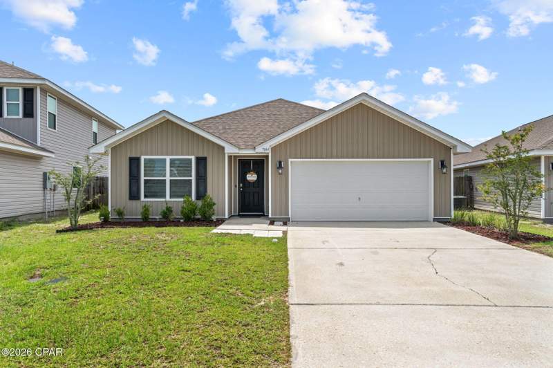 4 bedroom SingleFamilyResidence at 7144 Hatteras Boulevard, Barrett's Park, Panama City — photo 3