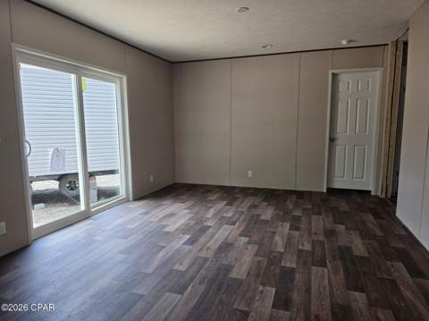 562 Apalachicola Avenue, Alford FL - photo 10 of 23