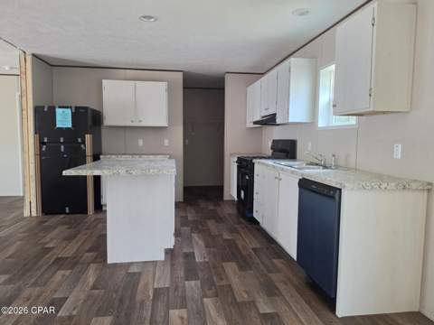 562 Apalachicola Avenue, Alford FL - photo 8 of 23